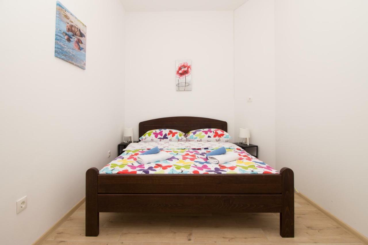 Kike 80 Apartment Split Exterior photo